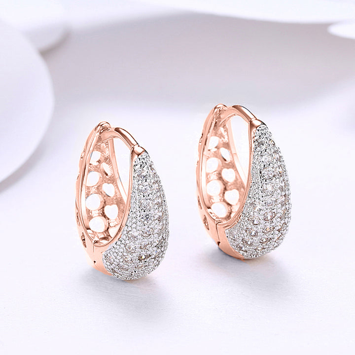 Pae Teardrop 26 Diamond Stones Set In 18K Rose Gold Filled