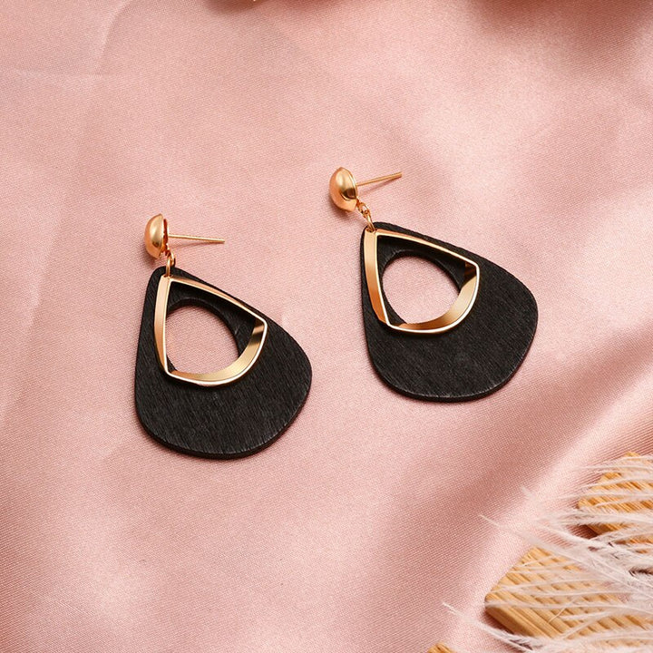 Women Geometric Round Heart Gold Earring