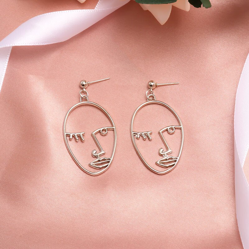 Women Geometric Round Heart Gold Earring