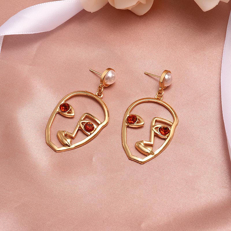 Women Geometric Round Heart Gold Earring