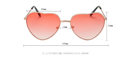 LeonLion Vintage Heart Sunglasses Women